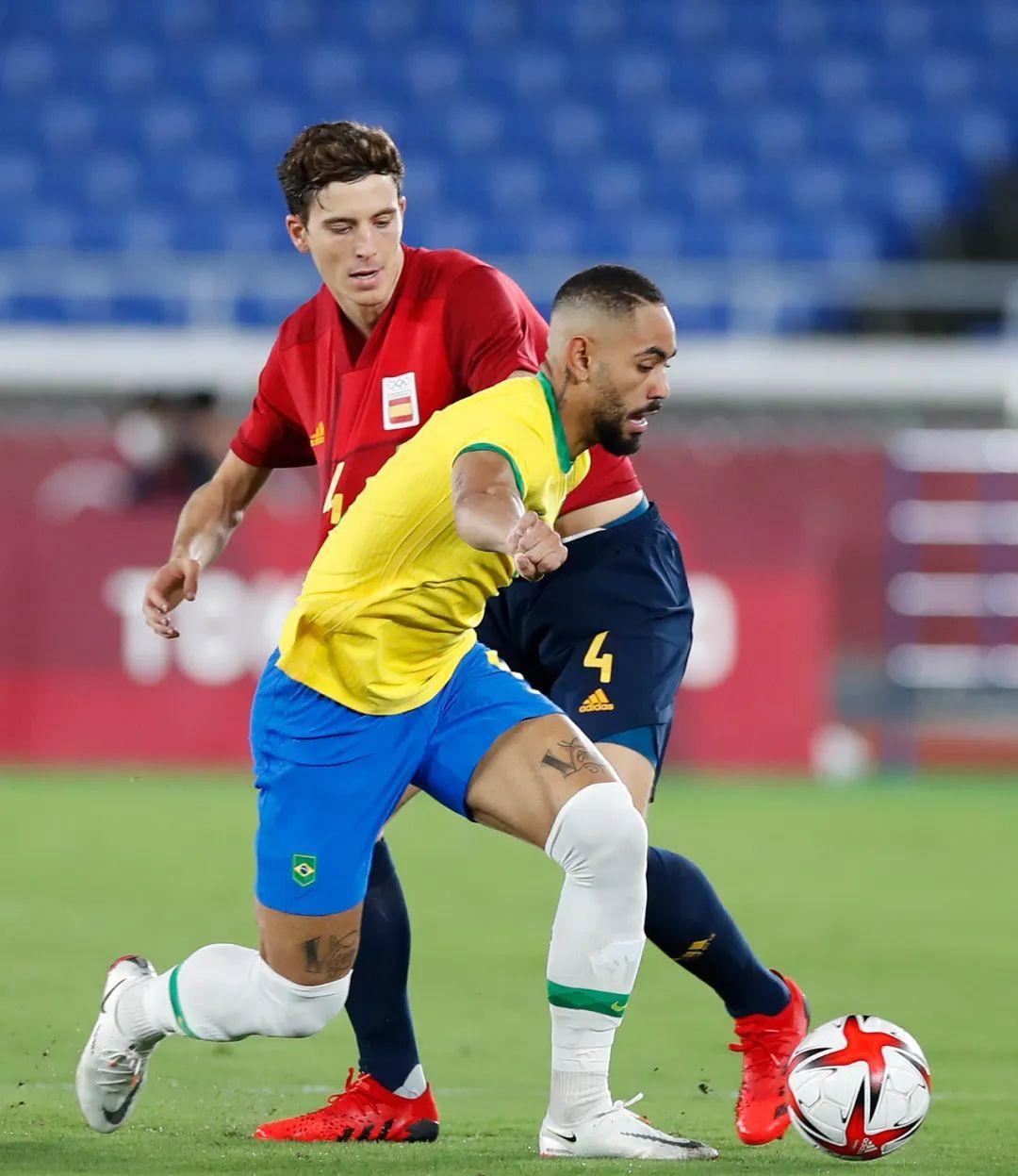 西班牙憾负乌克兰，莫拉塔神奇进球无效的简单介绍