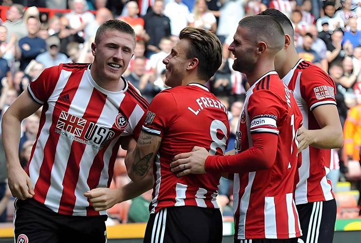 包含桑德兰客场大胜纽卡斯尔，取得宝贵三分的词条