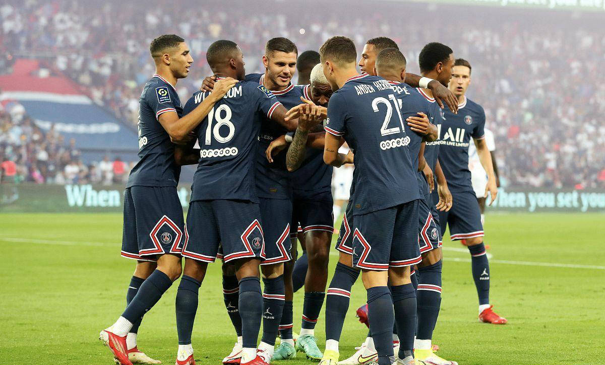 巴黎圣日耳曼遭遇挫败，法甲冠军之路曲折