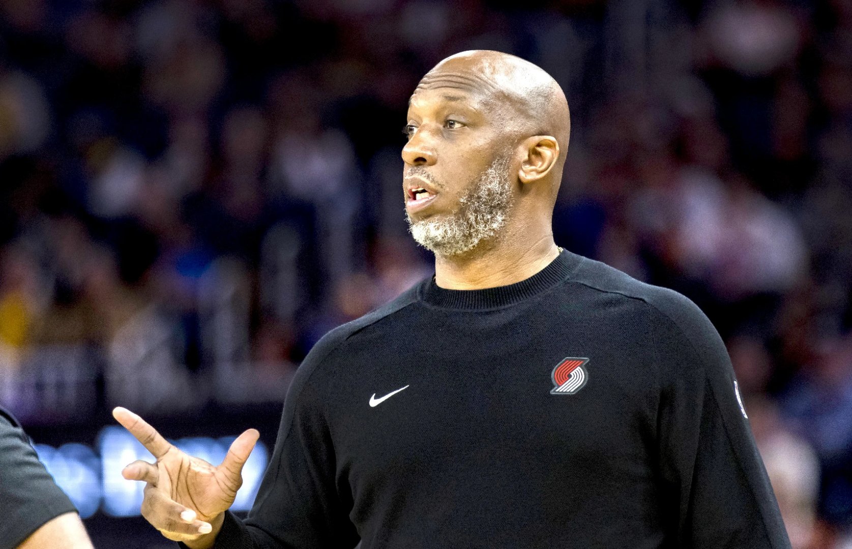 关于开拓者球队接受专业调查以改进球队管理的信息